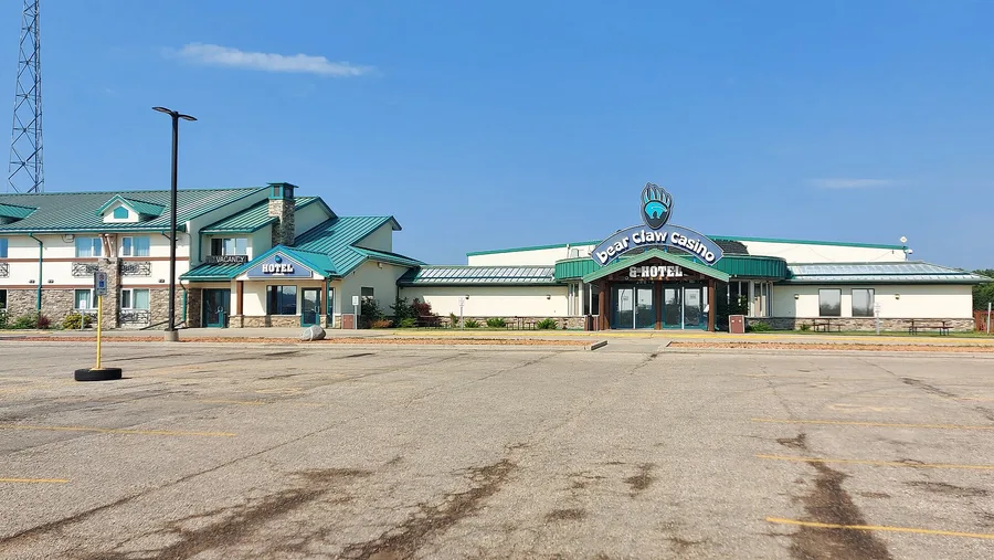 Bear Claw Casino and hotel wing across the parking lot